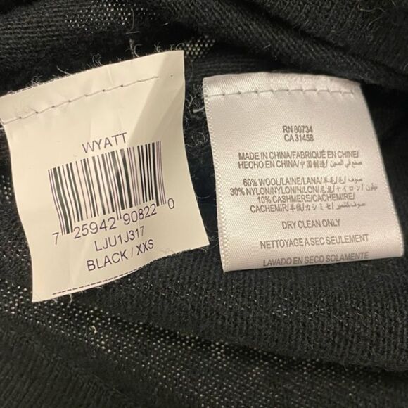 BCBGMAXAZRIA Wool Cashmere Double V-Neck Dolman Sleeve Cropped Sweater Black XXS - Picture 7 of 9